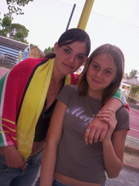 Moi et 1 pote a ma soeur en vacance.